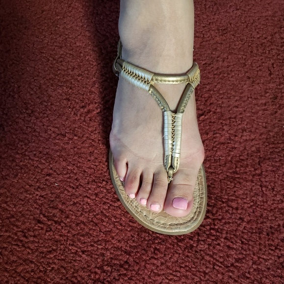 B o.C. T strap sandal - Picture 2 of 2